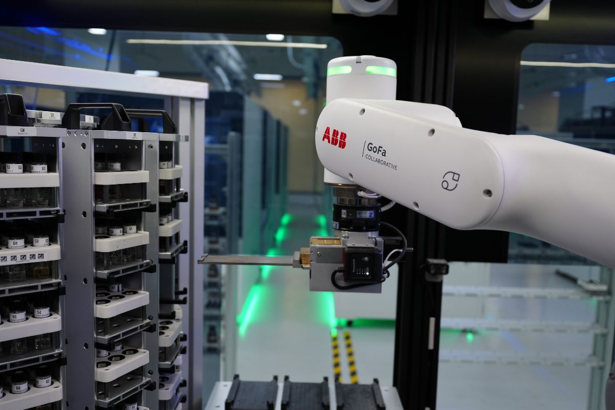 ABB Robotics and XtalPi Partnership
